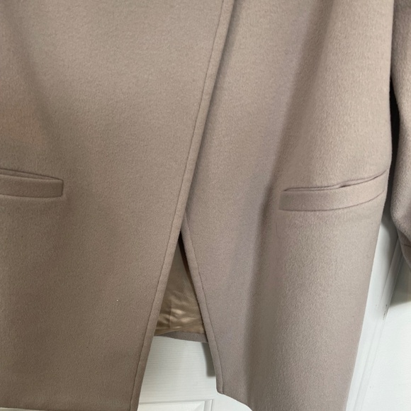 Sisley Jacket - Picture 7 of 15